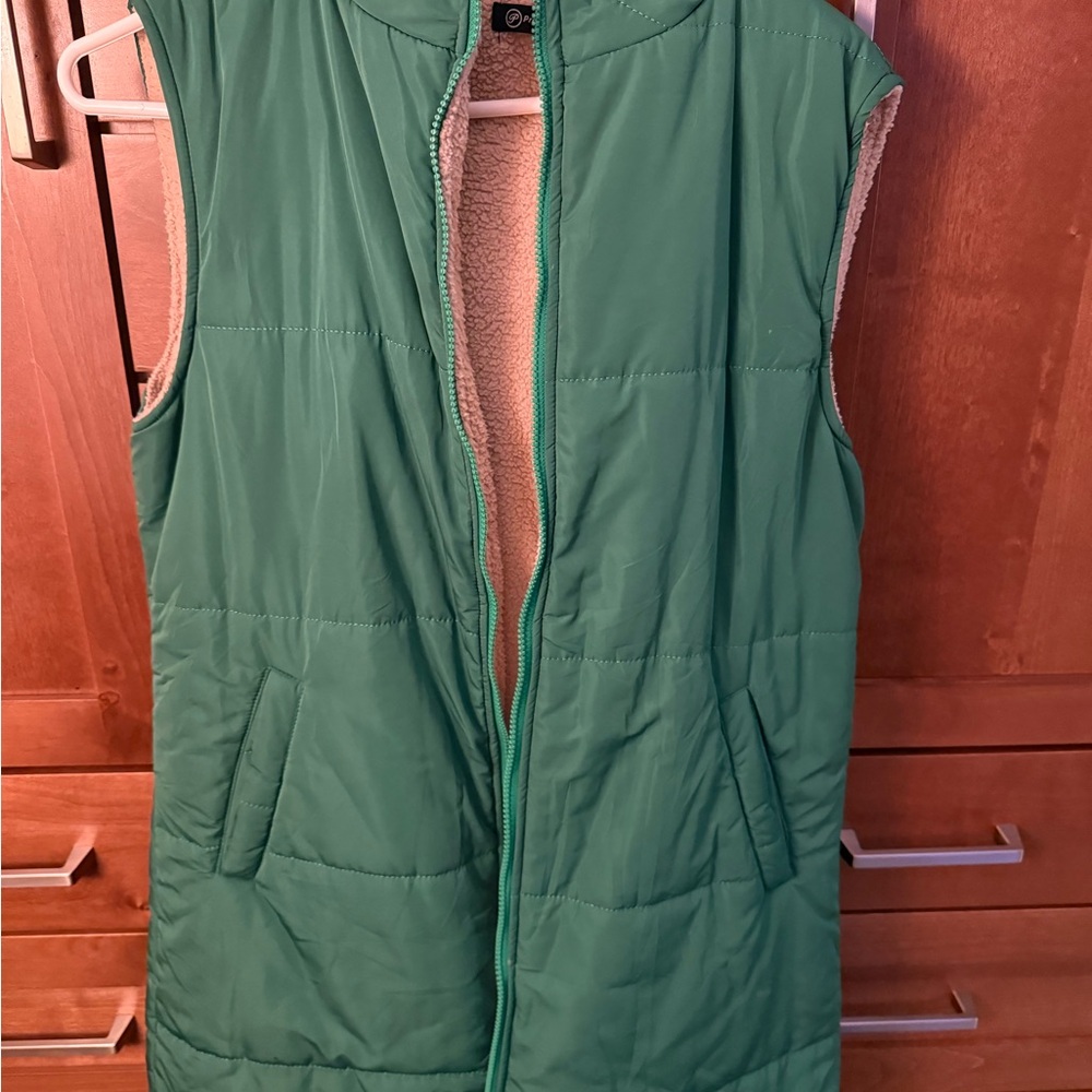 Emerald Green Women's Sleeveless Vest